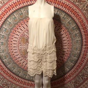 3 for $20!🛍 NWT Strapless Lace Romper